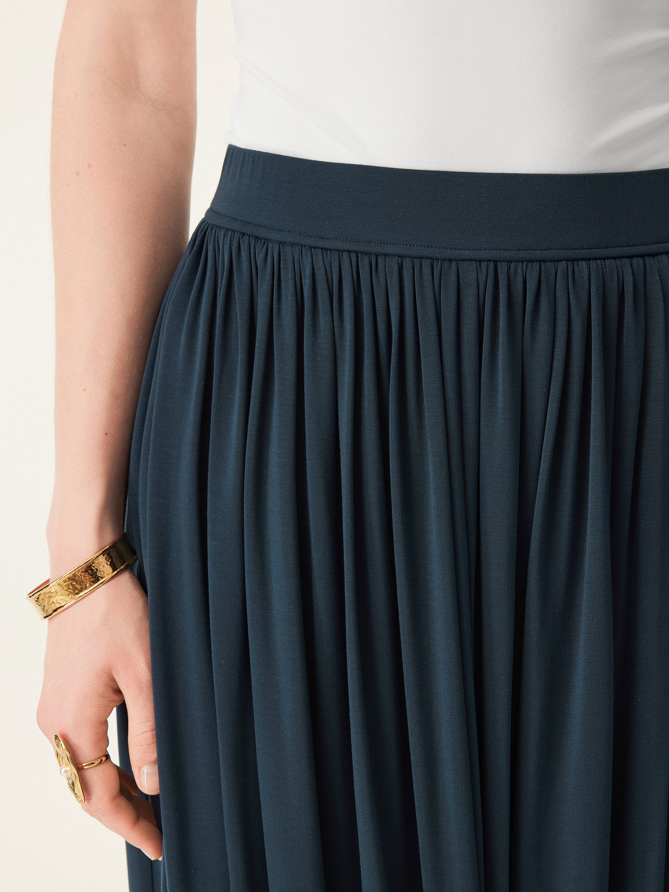 Artsy Twisted Hem Maxi Pull-on Skirt