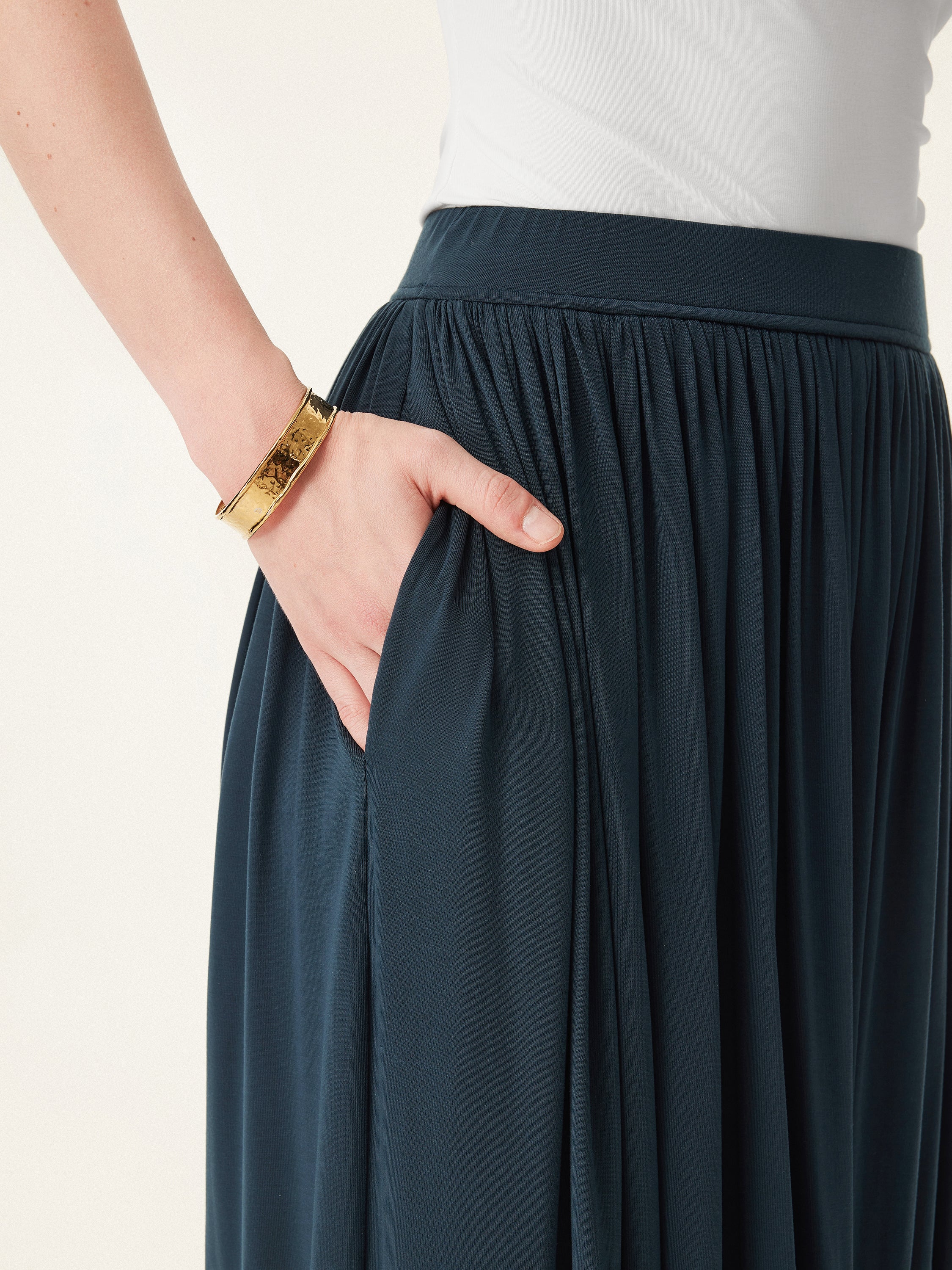 Artsy Twisted Hem Maxi Pull-on Skirt