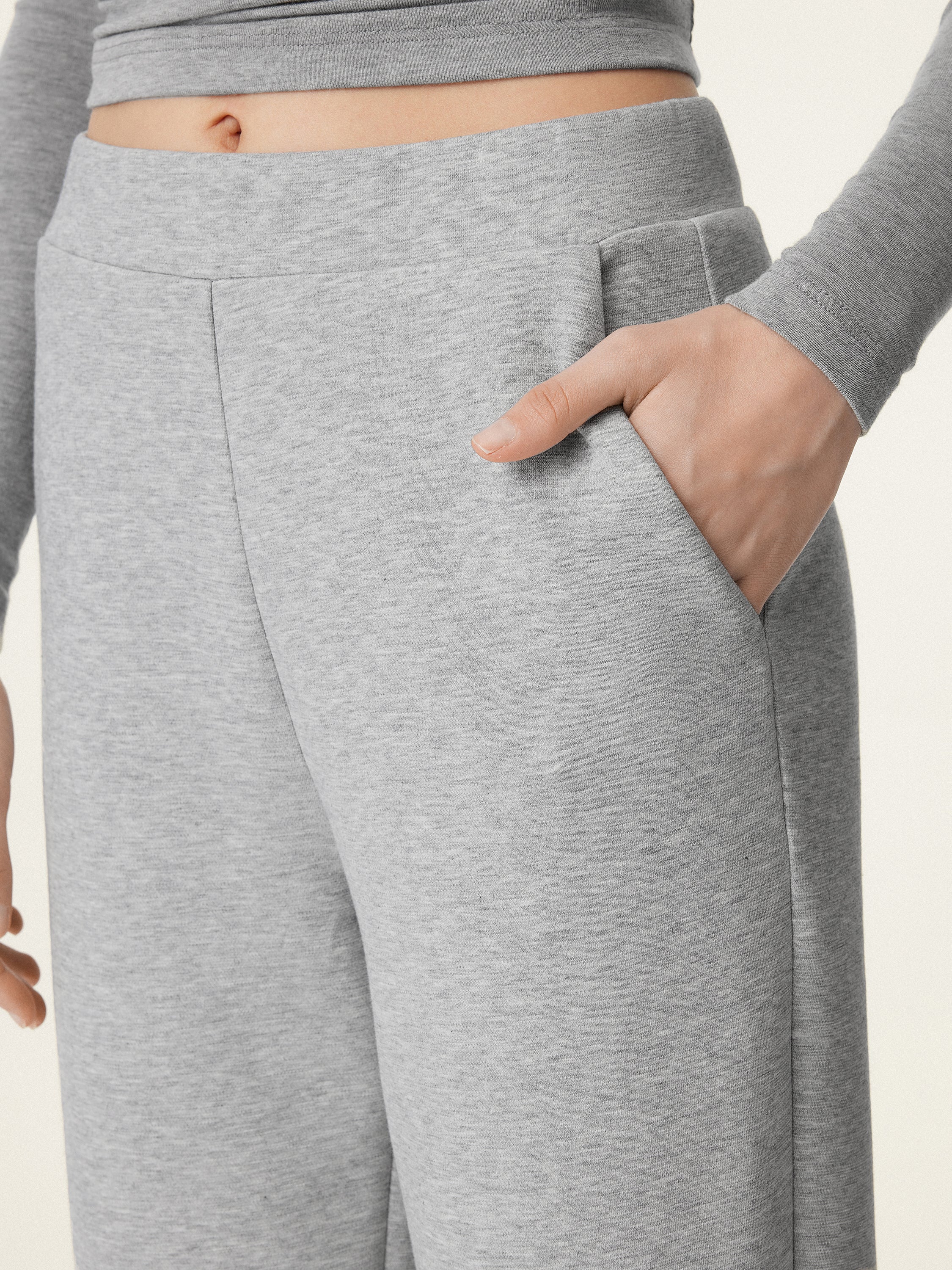 Mid Rise Pull-on Jogger with Pockets