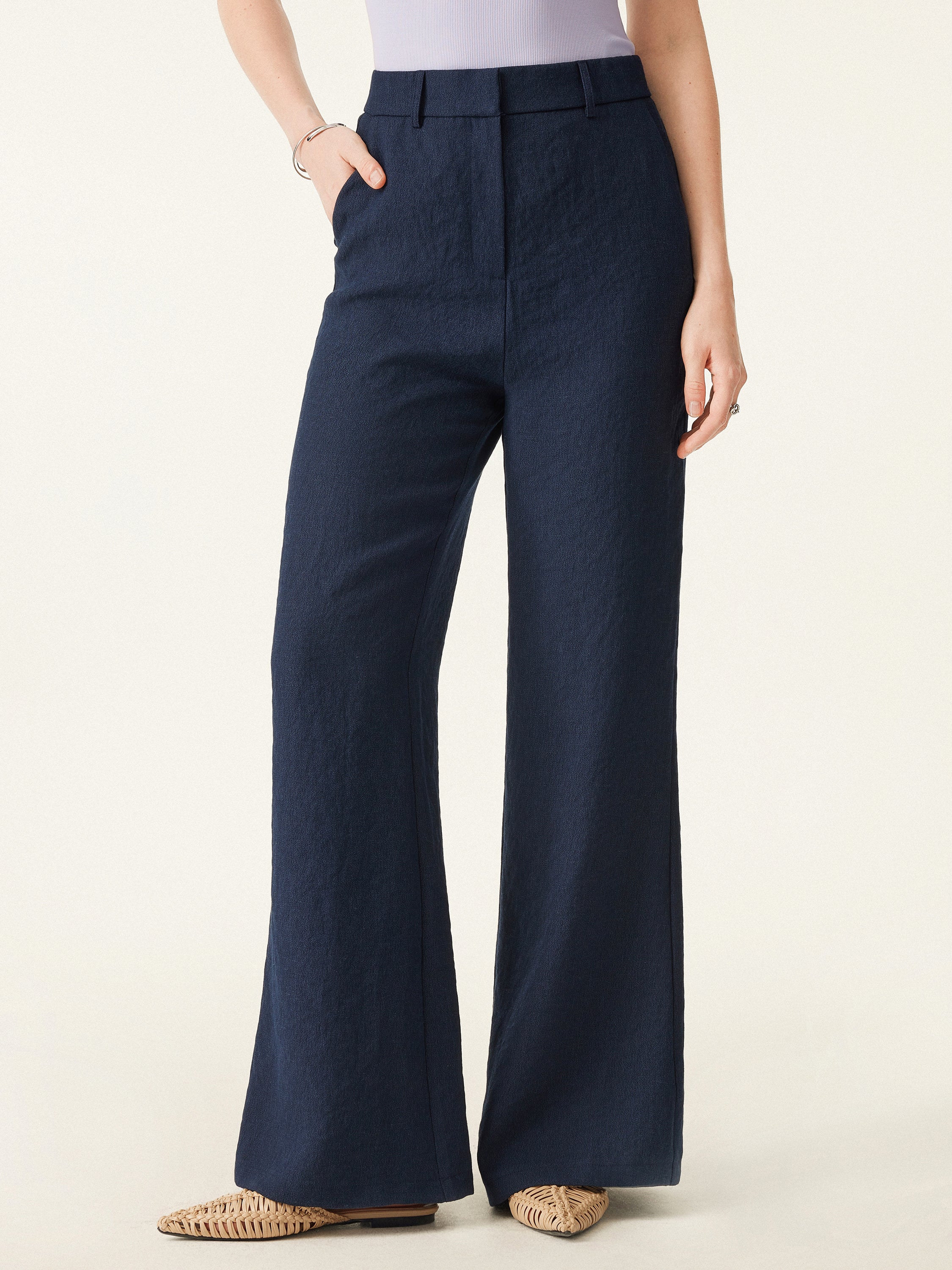 European Linen Mid Rise Flared Pant with Pockets