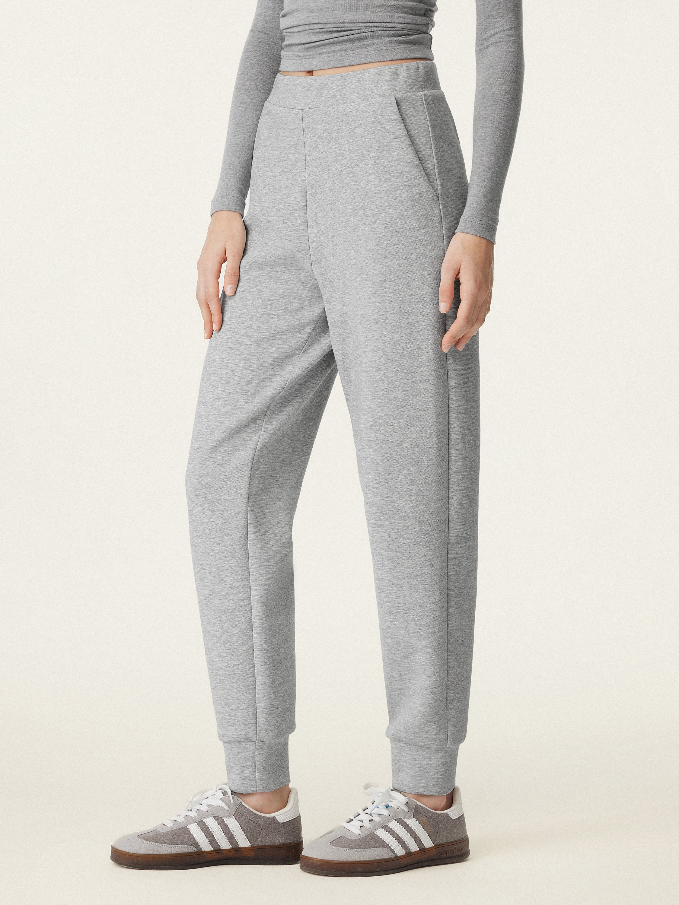 Mid Rise Pull-on Jogger with Pockets