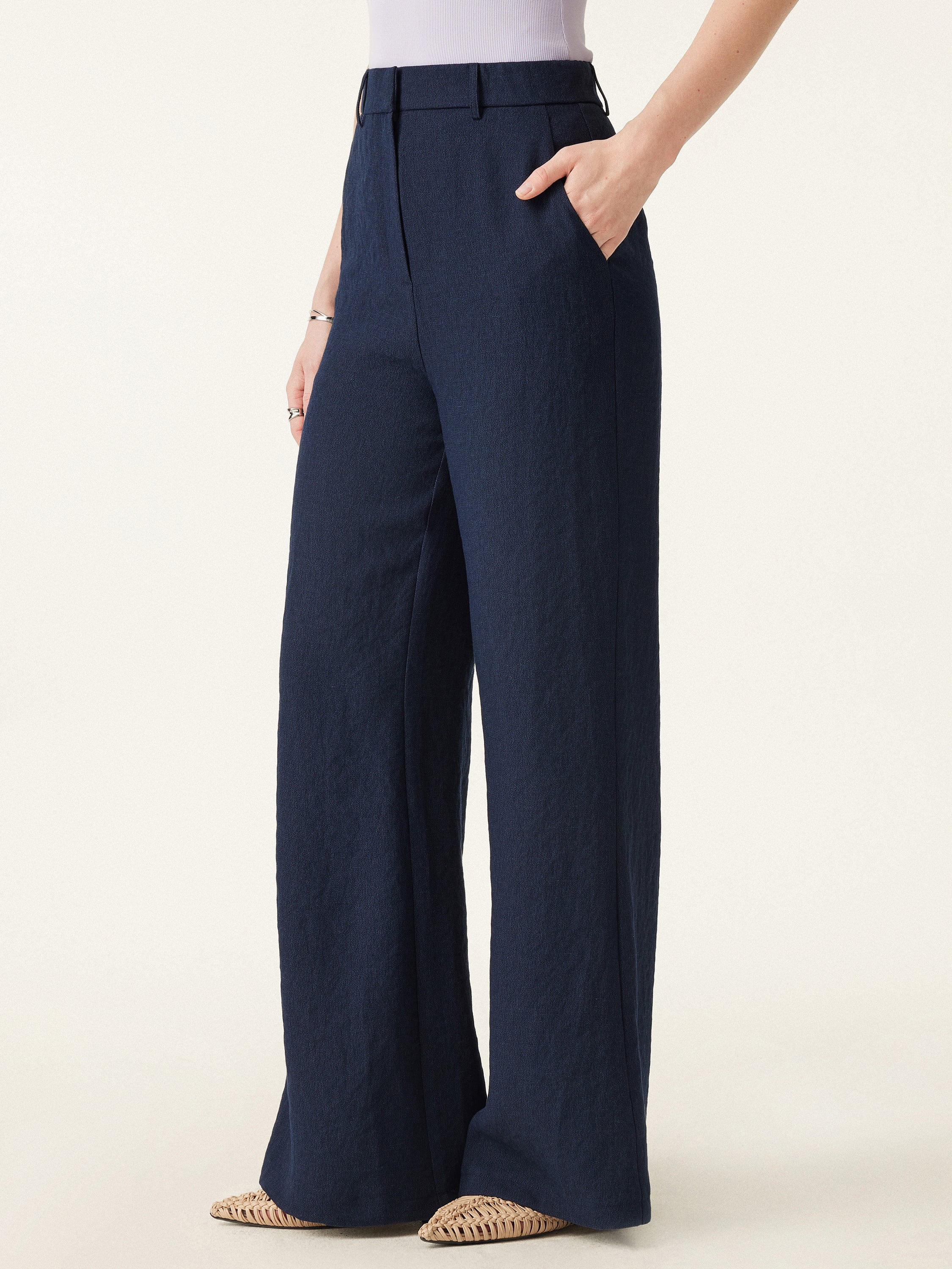 European Linen Mid Rise Flared Pant with Pockets